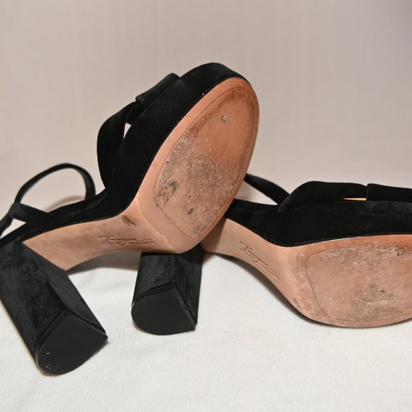 Vince Camuto Velvet Black Platform Sandals, 9 - Picture 5 of 5